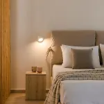 Cavaliere Seafront House - Theseus *