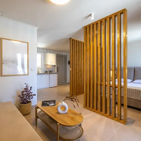 Cavaliere Seafront House - Theseus 度假居 *