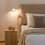 Cavaliere Seafront House - Theseus
