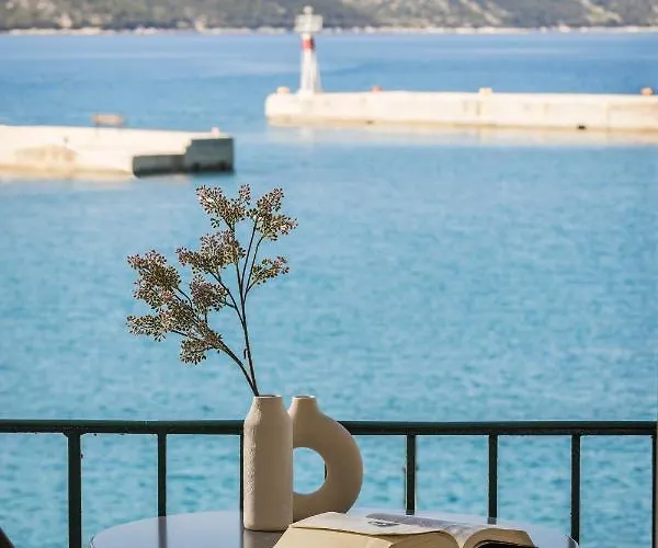 Cavaliere Seafront House - Theseus Hébergement de vacances