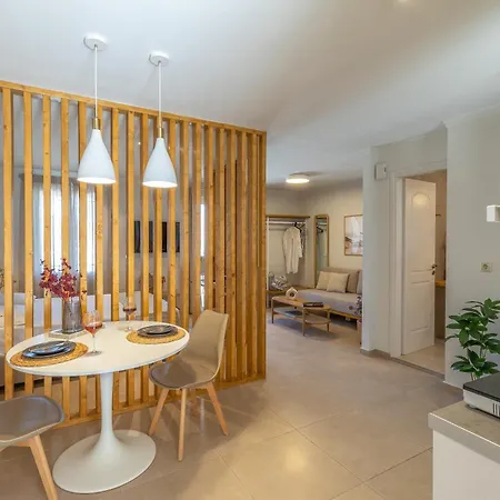 بيت للعطل Cavaliere Seafront House - Theseus